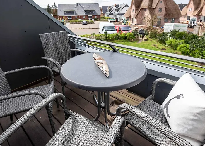 Kaept'n Nelson, App 13